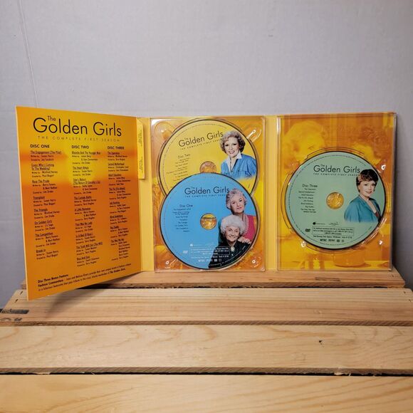 DVD The Golden Girls Complete First Season w/ outter sleeve. BETTY WHITE - Picture 2 of 3